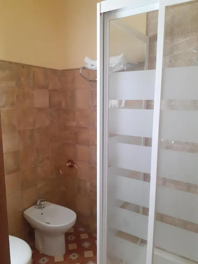 Apartamentos Isabel Maro 0*,